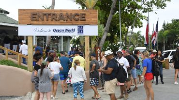 FCCA MEMBERS VISIT OCEAN WORLD
