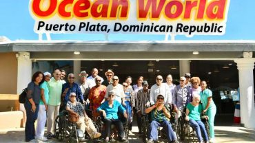 Residents of “Antonio María Claret” nursing home visit Ocean World